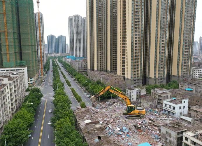 酒店与工业构筑物拆除 钢混、钢结构及特种设备的安全指南